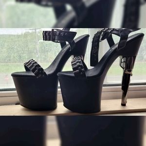 Platform gun heels